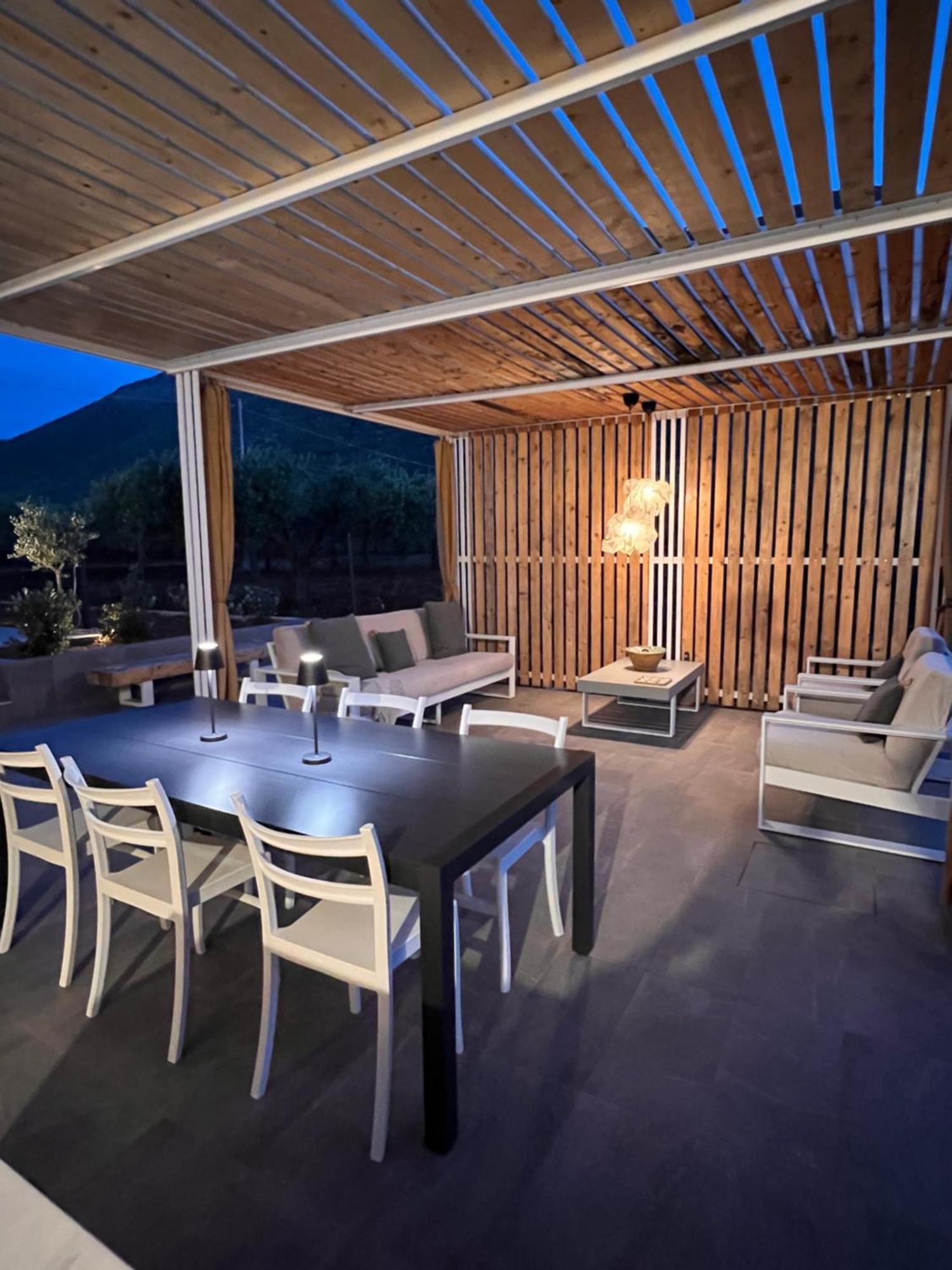 Villa Santareddi กัสเตลลุซโซ ภายนอก รูปภาพ