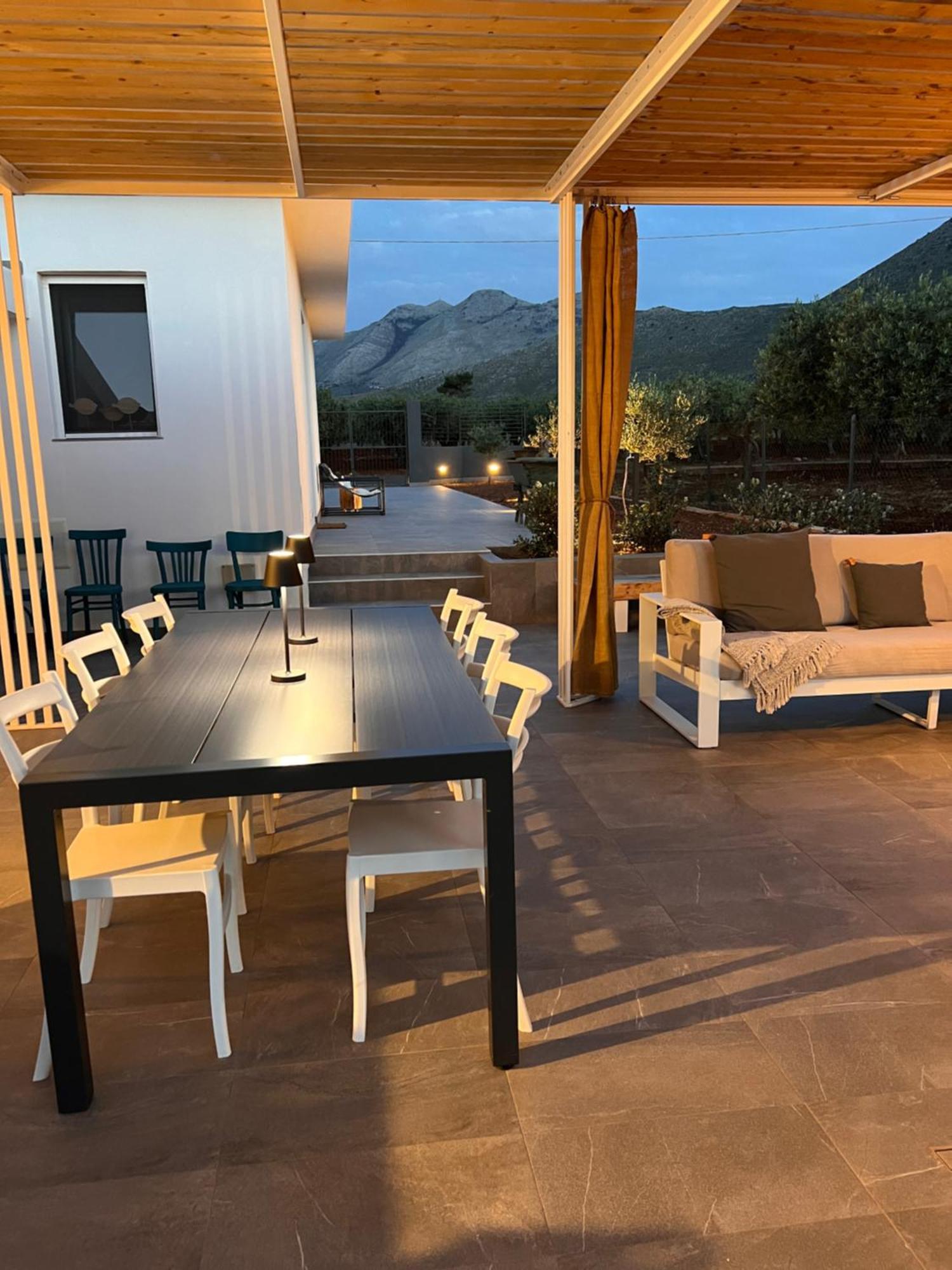 Villa Santareddi กัสเตลลุซโซ ภายนอก รูปภาพ